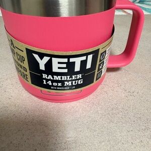 YETI Rambler 14 oz Mug - Vibrant Pink
